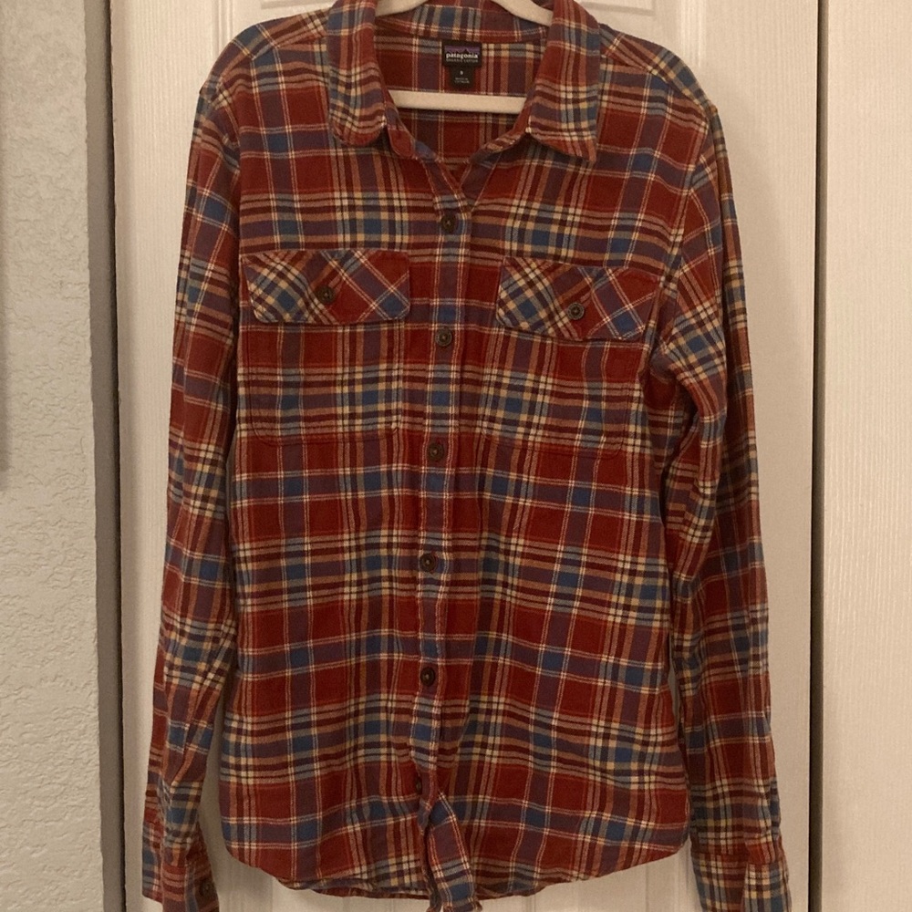Patagonia Red and Blue Plaid Women’s Flannel